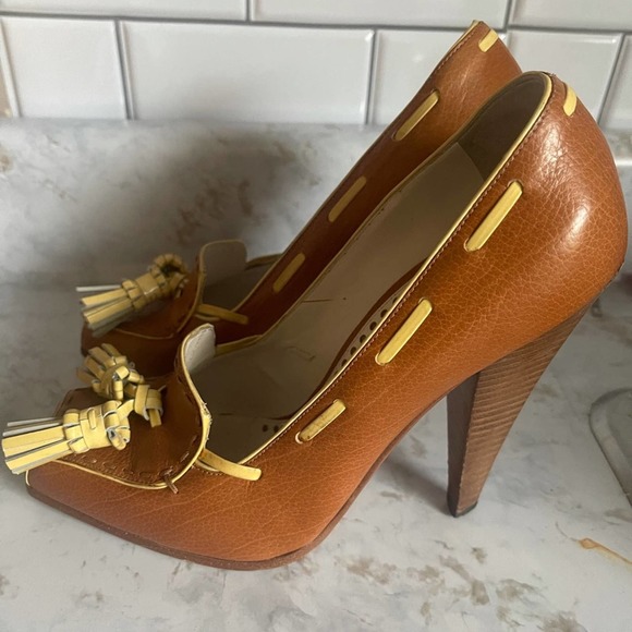 YSL Tan Heels - Picture 8 of 16